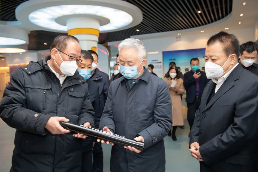 陜鋼集團與寶雞石油鋼管公司簽署高端管材智能制造合作協議