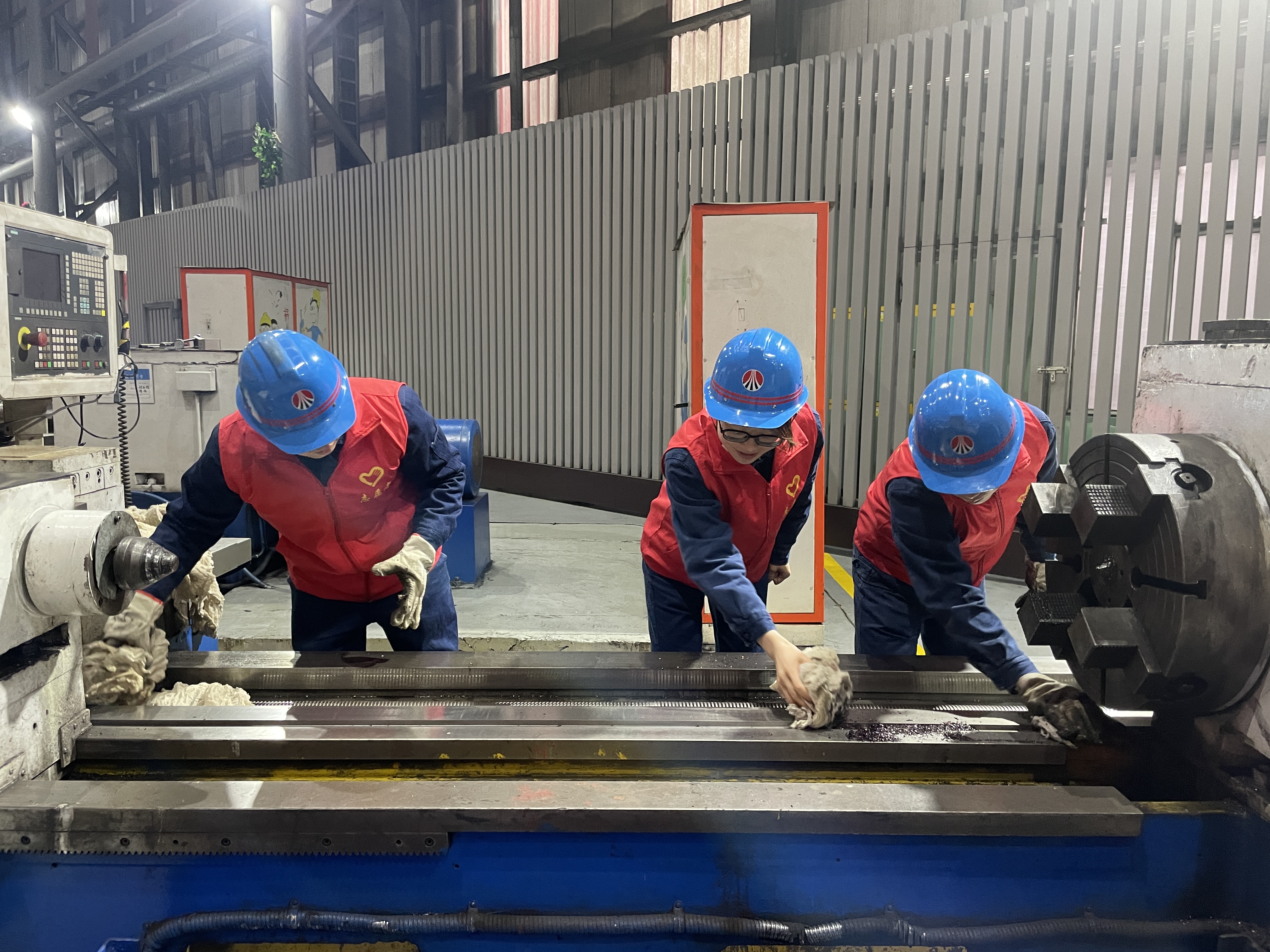 堅持四個導向 激發黨建新活力
